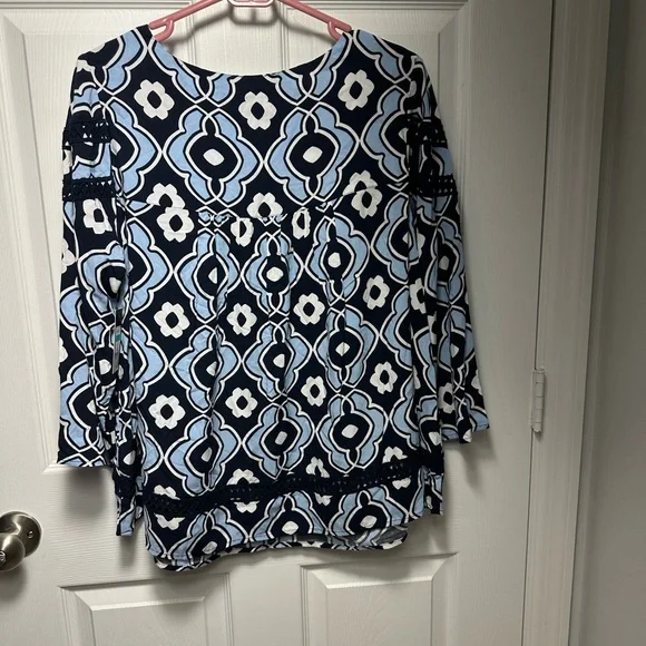 Crown & Ivy Blue and Black Geometric Blouse - Picture 2 of 11